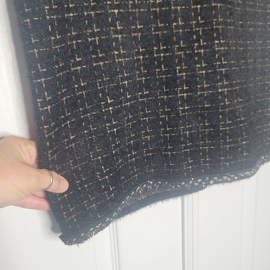 Round Neck Tweed Vest Sleeveless Jacket Pockets Black Gold Thread Black Buttons