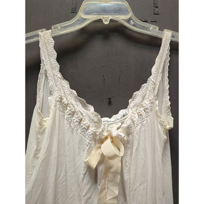 Edwardian antique White cotton lace cotton sleeveless dressing gown undergarment