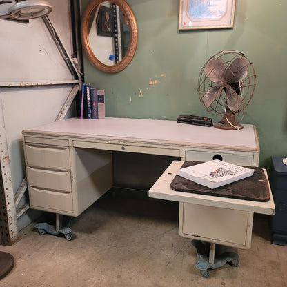 Vintage GF Mode-Maker Steel Tanker Desk Mid Century Modern Industrial Office 60s