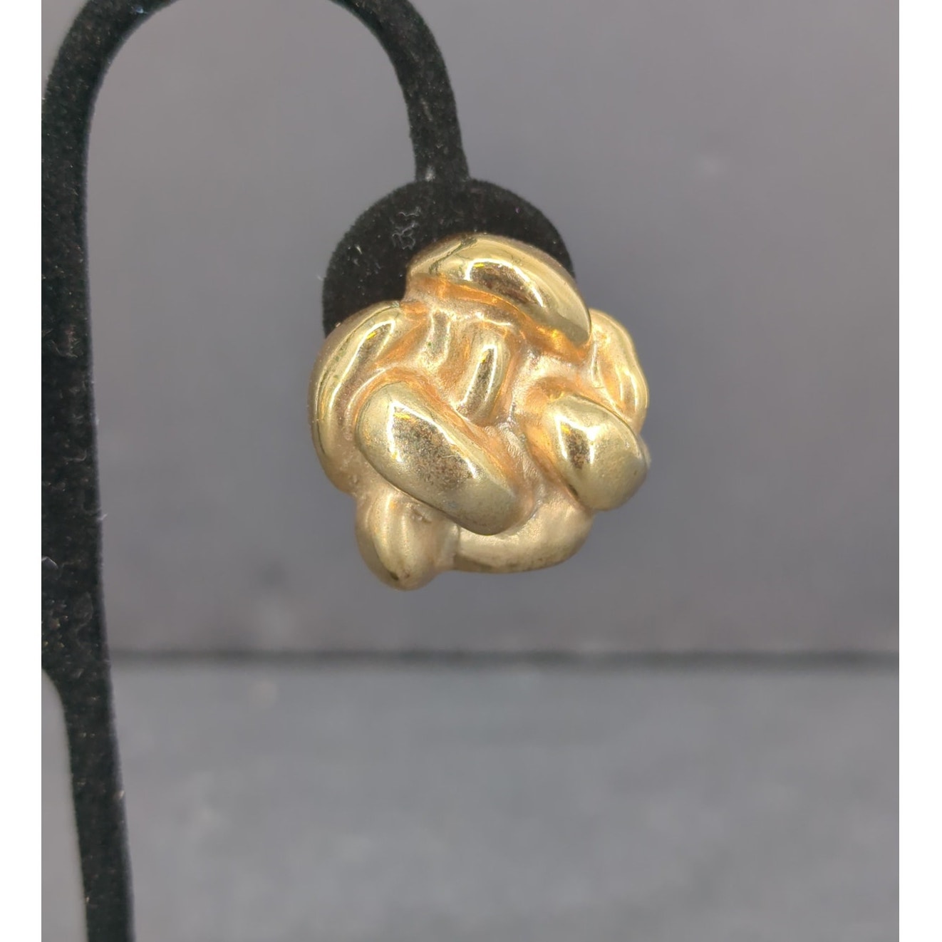 Vintage Gold Tone Chunky Knot Swirl Clip On Earrings Retro Costume Jewelry