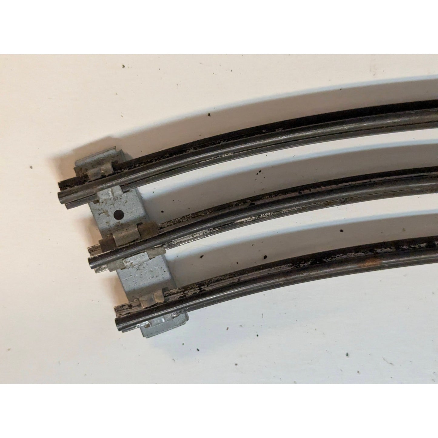 Lionel Vintage O Gauge Model Train Track Sections Lot 21 Pcs Curved CTC Lockons