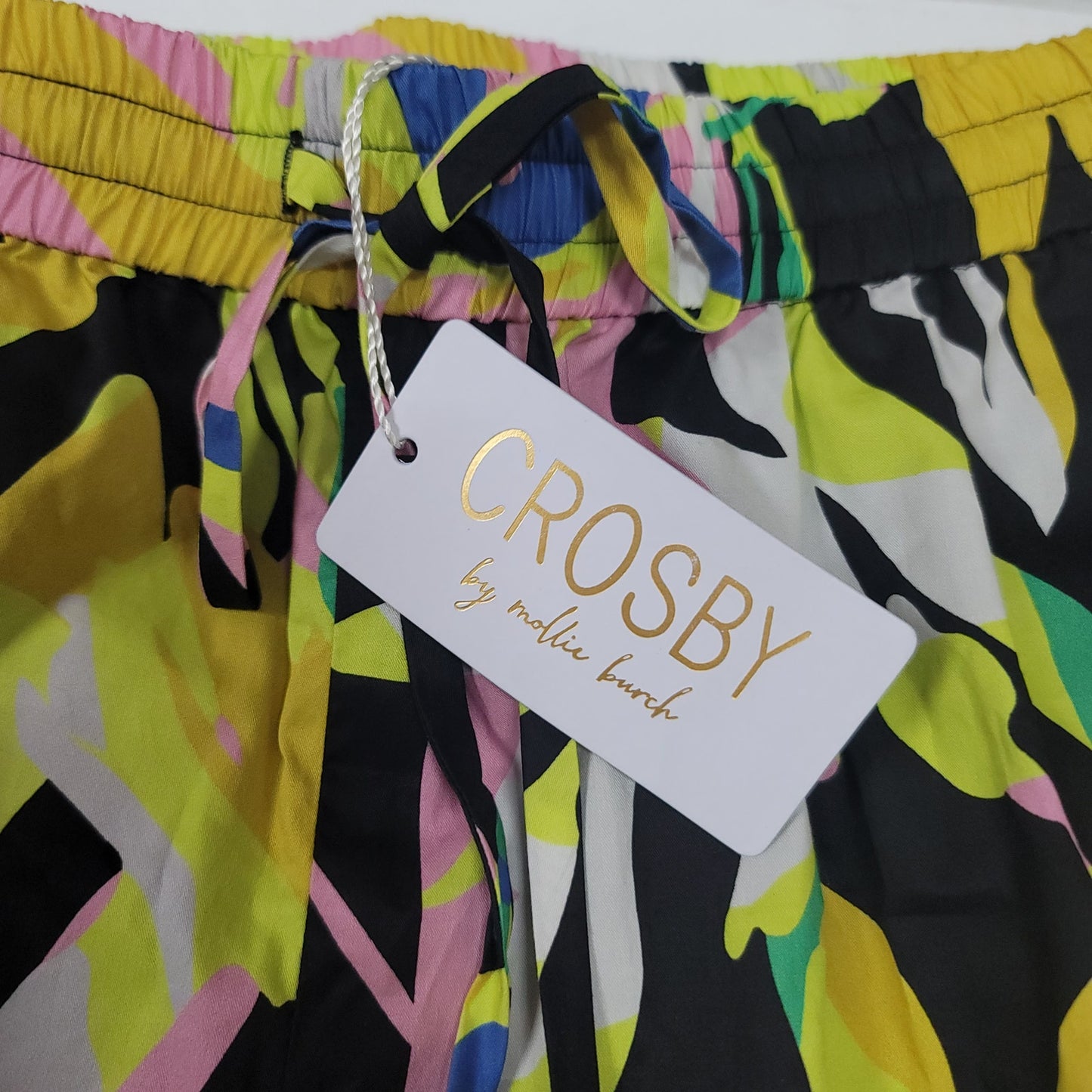 Crosby NEW Sara Shorts Size Large Multicolor Exotic Tropics Elastic Waist