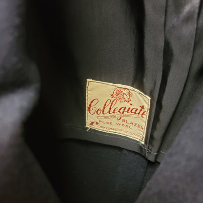 Vintage Collegiate wool blazer jacket Canada patch dark blue Mens Large gold