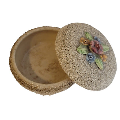 Vintage round trinket stash vanity powder box ceramic flowers spaghetti texture