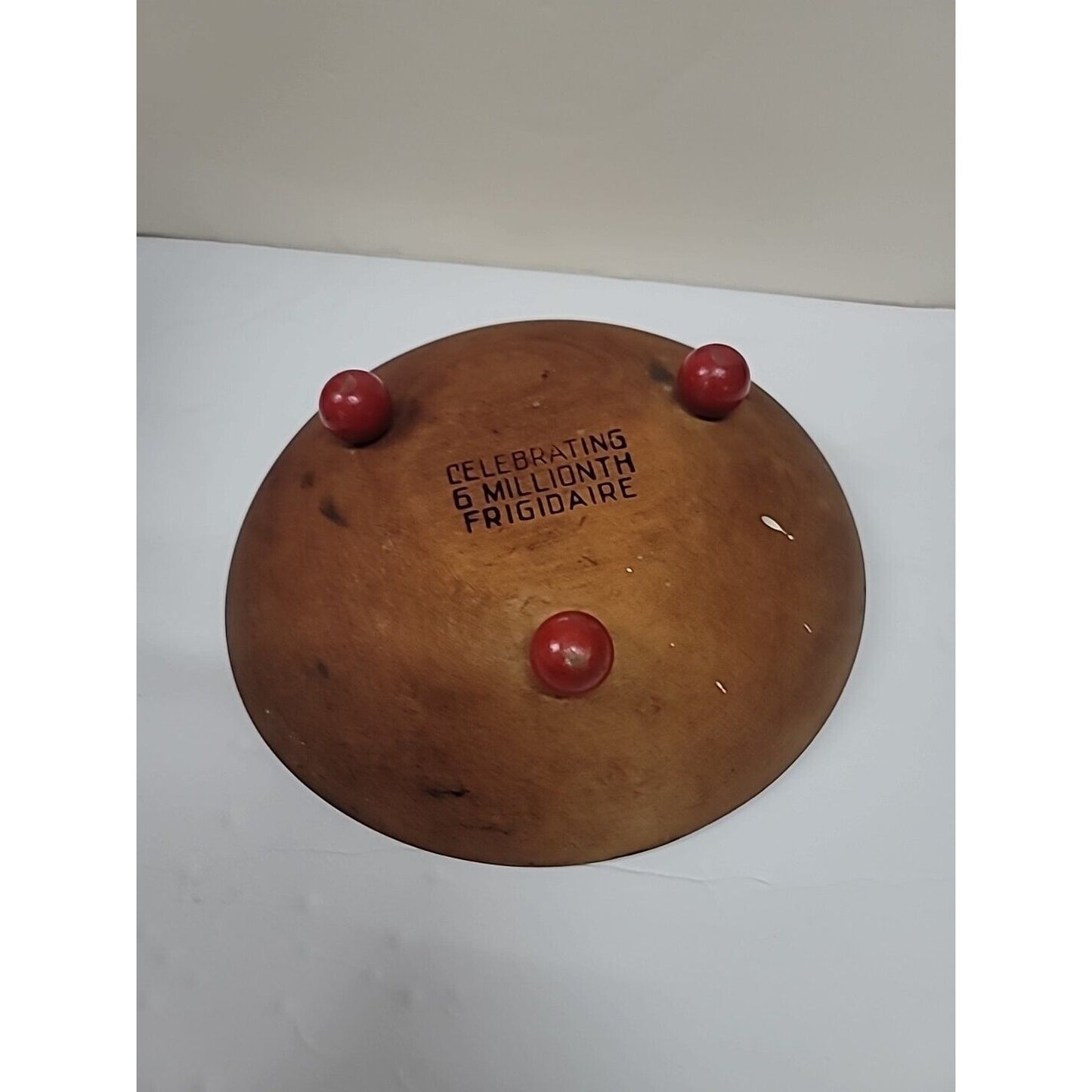 Vintage Brown Wooden Bowl Celebrating 5 Millionth Frigidaire 3 Red Ball Feet 9"