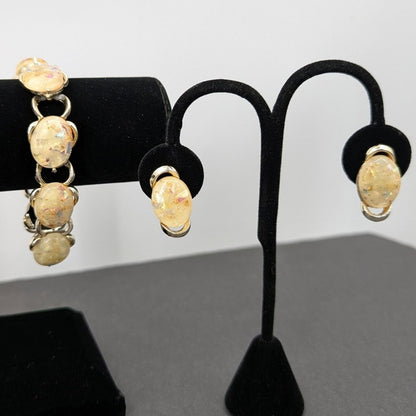 Vintage Confetti Lucite Faux Opal Parure Set Gold Tone Boho 60s Bracelet Earring