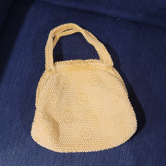 Vintage white cream ivory purse handbag clamp opening lined 1950s Dainty daisy