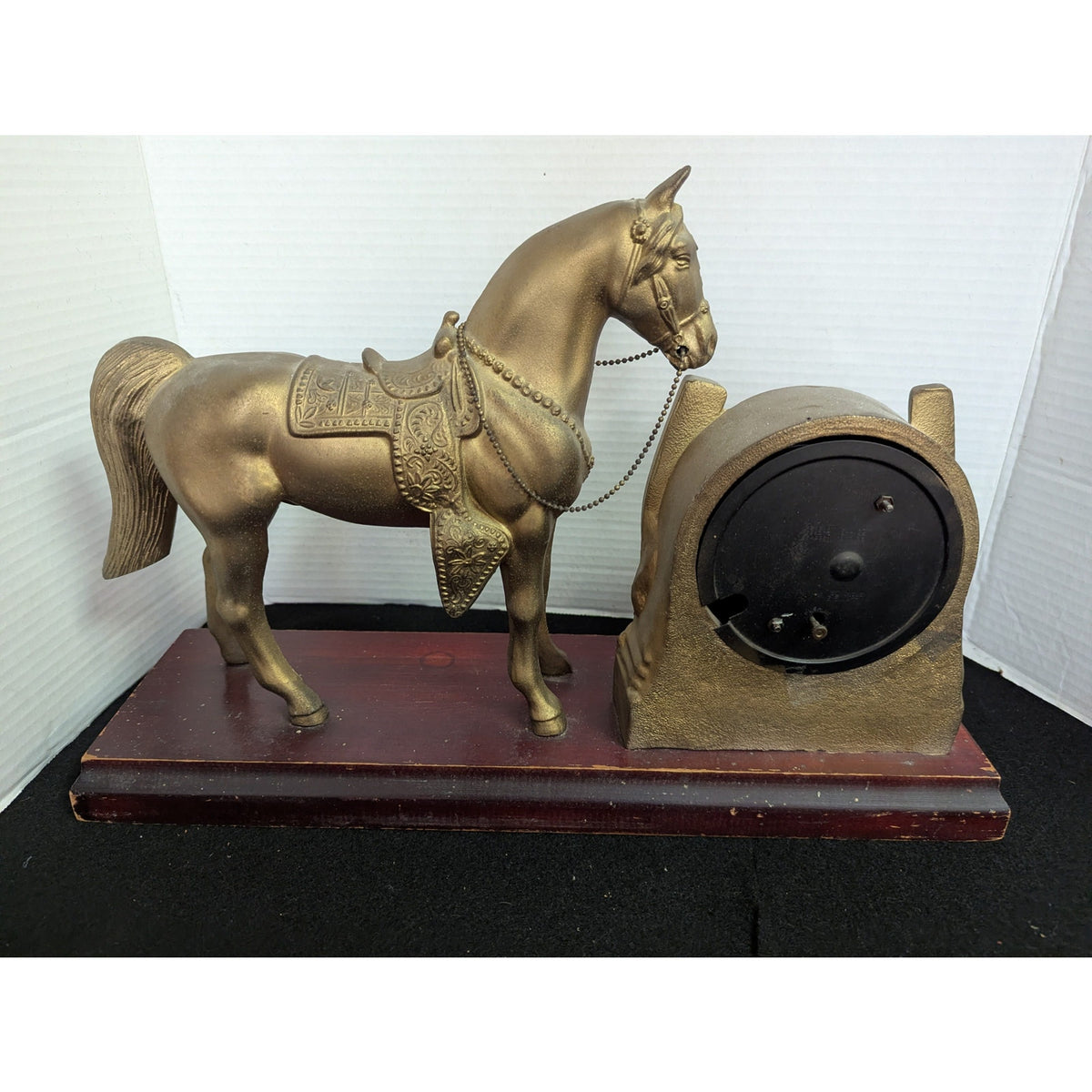 Vintage Kitschy Western Gold Horse Clock Retro Horseshoe Mantel Clock Equestrian