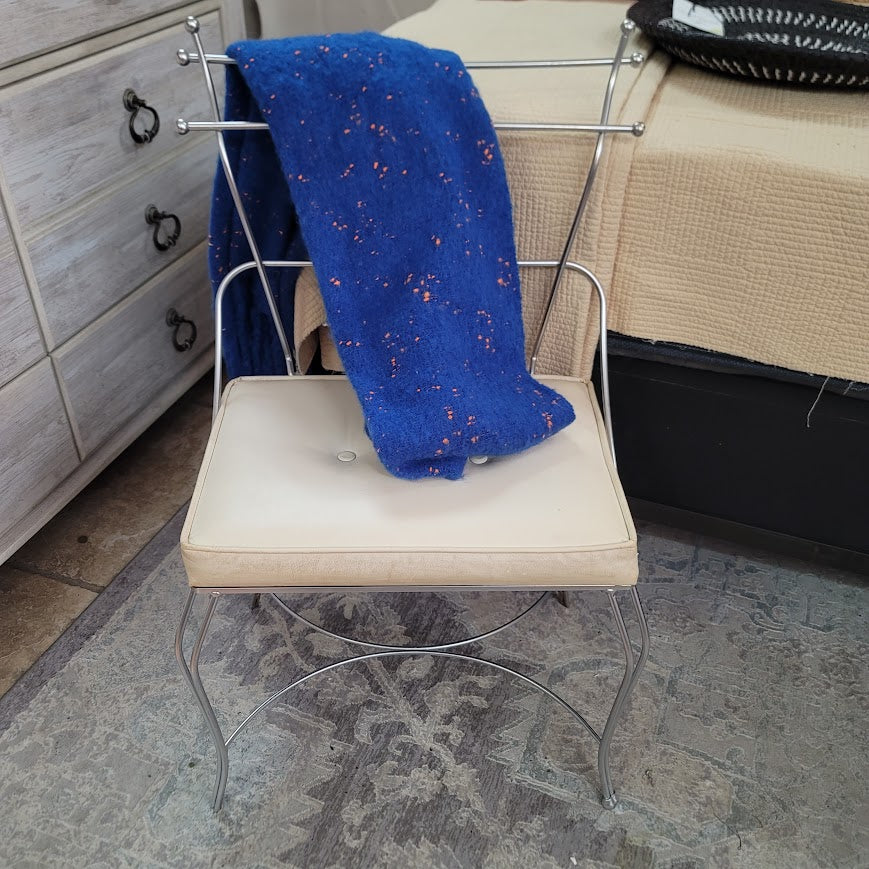 Secondhand Sandies: VINTAGE  silver white Vanity chair stool