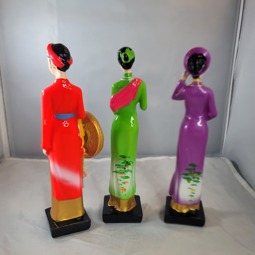 Set of 3 Vietnamese women Tradional Dress Vietnam figurines