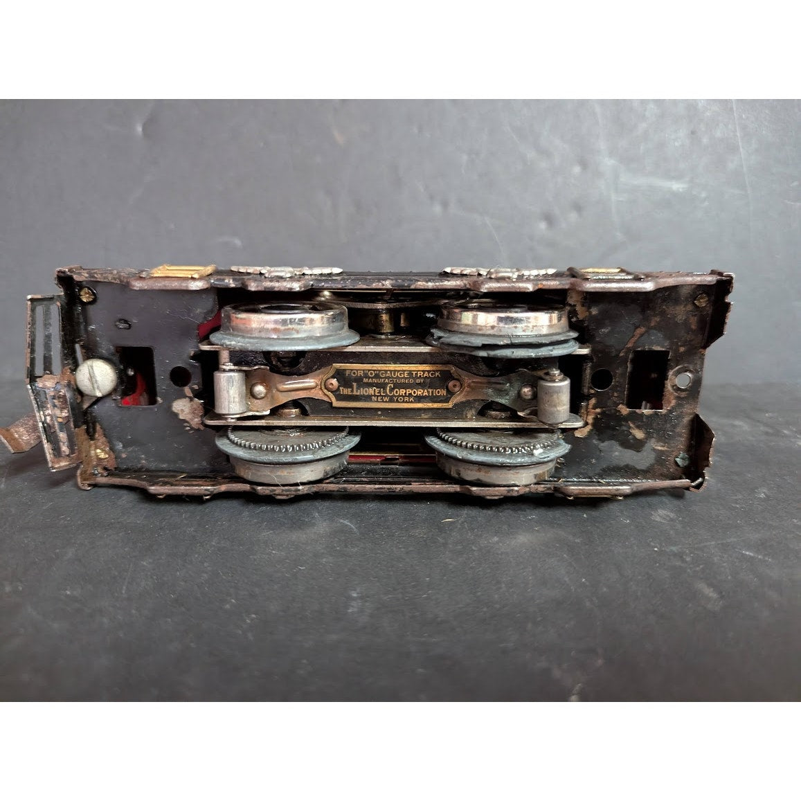 Vintage LIONEL 248 electric train "0" gauge Track metal boxcar 1920  red  Engine