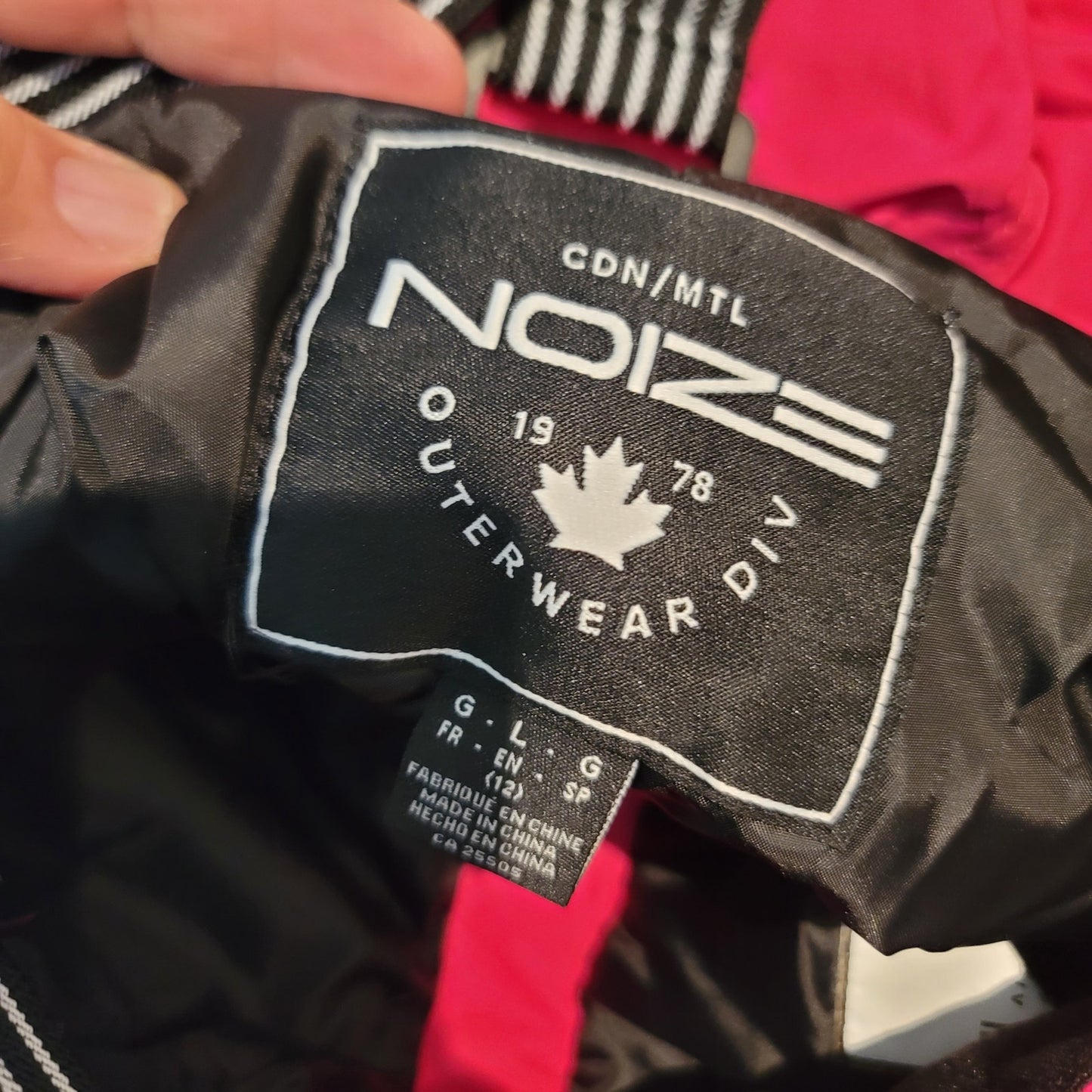 Noize Pink YOUTH Size Large Snowboard Ski Suit Snow Bib Removeable Straps Pants