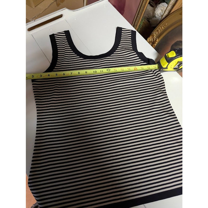 Exclusiely misook Size Medium Sleeveless tank top blue cream striped scoop neck