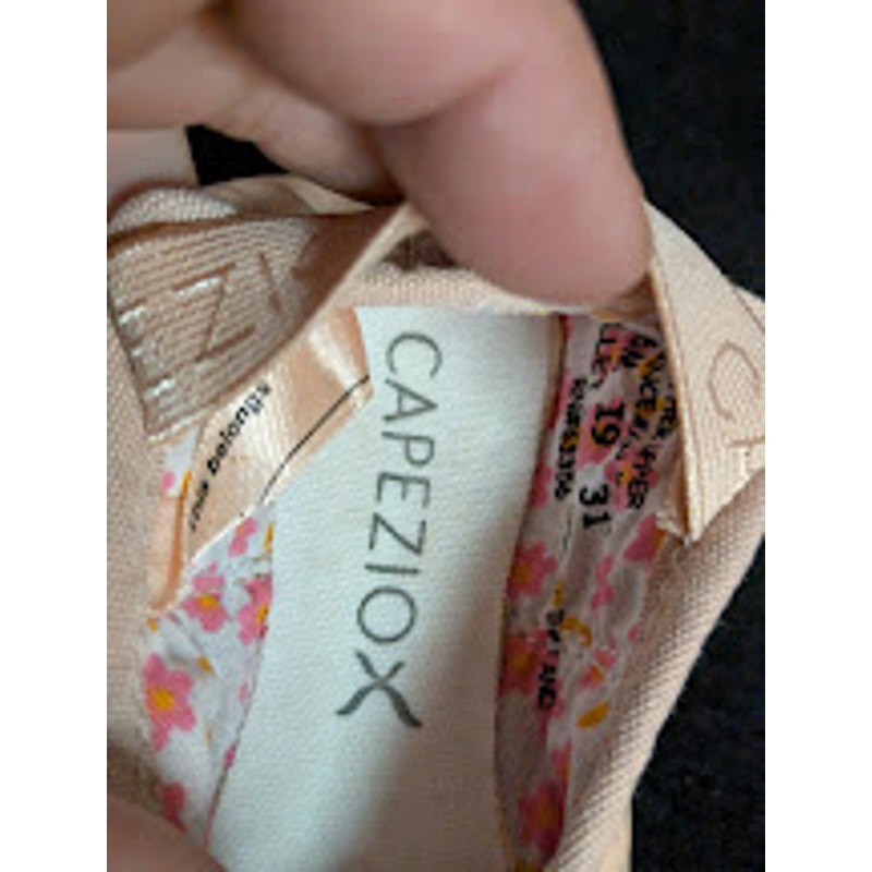 Capezio Ballet Slipper flats pink Leather upper Girls size 6M Daisy 205X