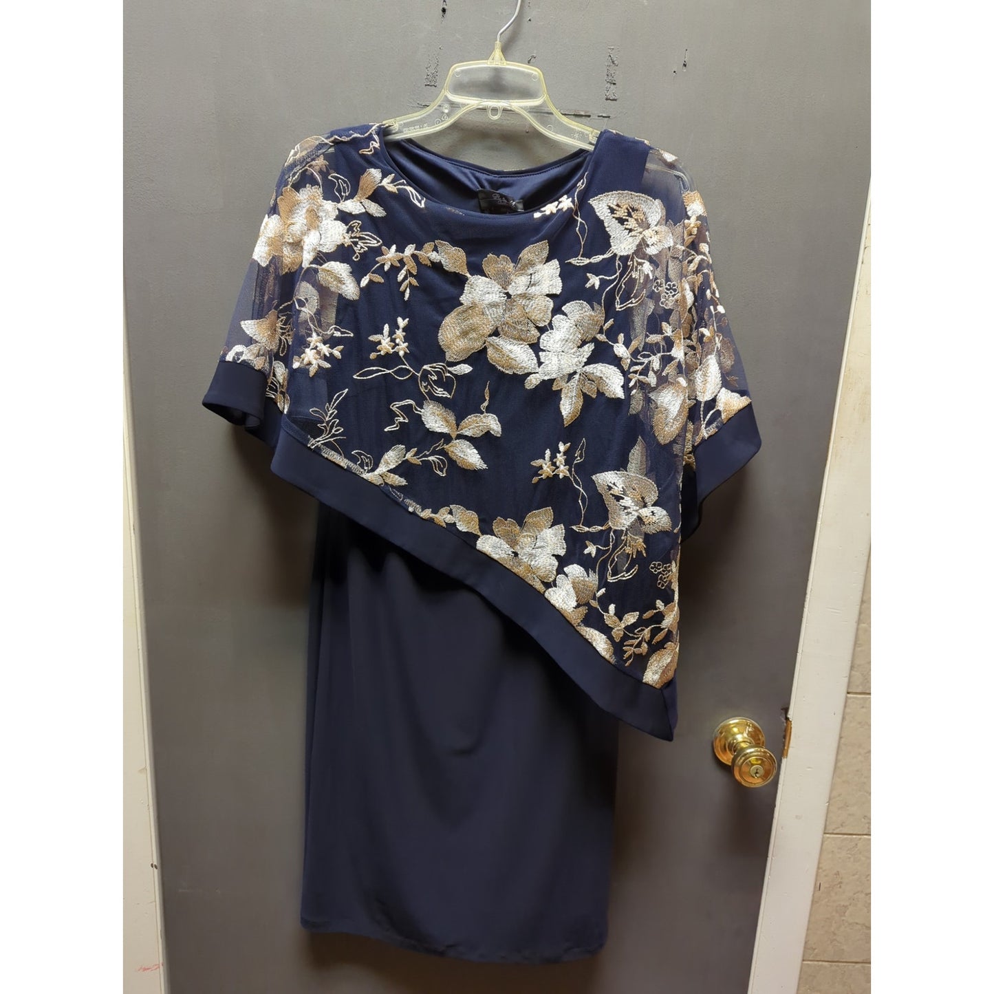 R & M Size 4 cocktail dinner church Dark blue floral overlay dress gold accents