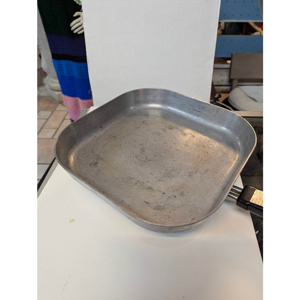 Vintage Sunbeam Electric Skillet Industrial MCM Square Cast Aluminum Fry Pan