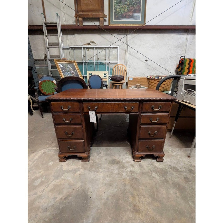 Secondhand Sandies: Double sided desk ( finished on the back )