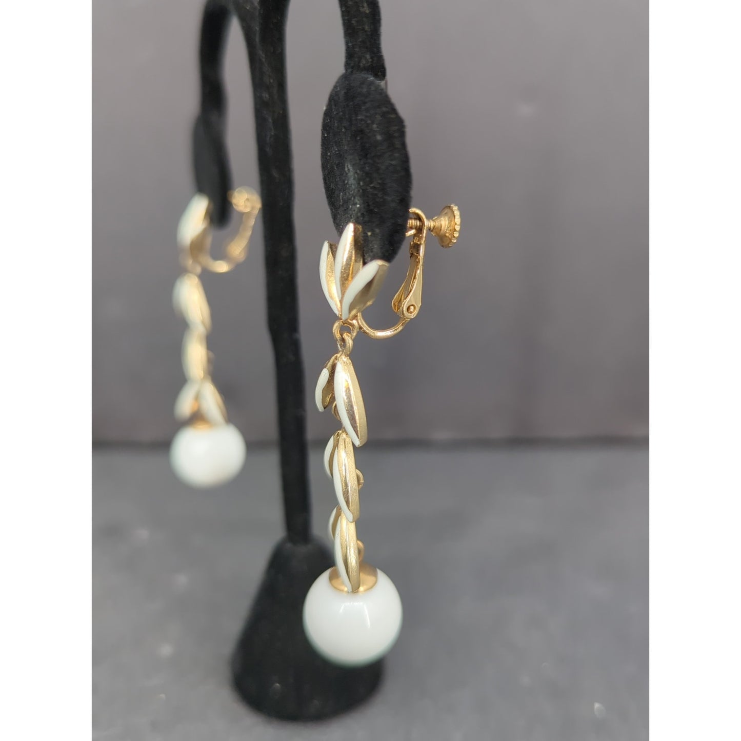 Vintage Gold Tone Faux Pearl Rhinestone Screw Back Clip On Earrings 1960s Glam