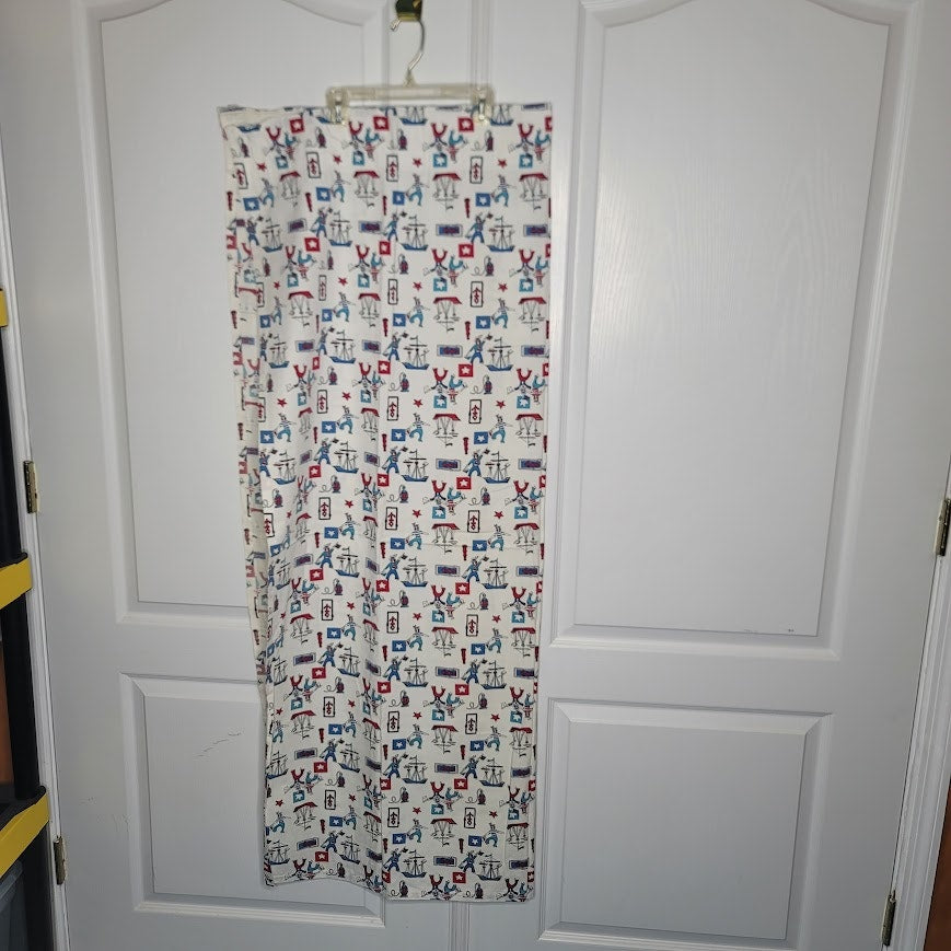 VINTAGE set of 4 YOUTH Curtains drapes 40" w x 54.5" L CIRCUS  Red white blue