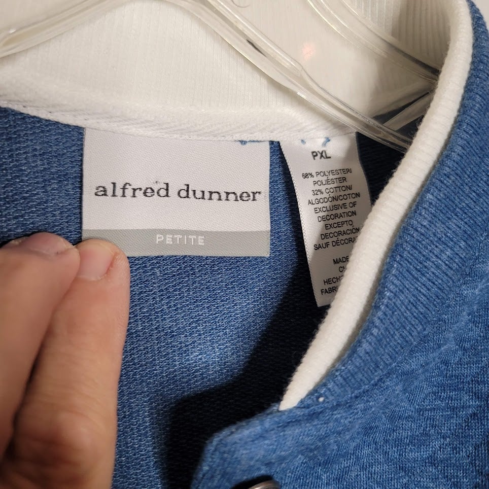Alfred Dunner Warm heart Blue Long Sleeve PXL Button down Embroidered Sweatshirt