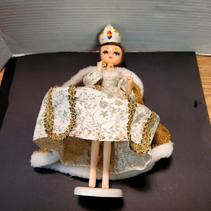Big Eyes Vintage doll queen Bradley Made Korea Crown Robe Cape Rainbow Tiara