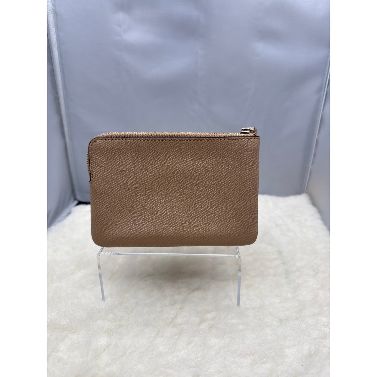 Coach Corner Zip Wristlet Beige Crossgrain Leather F58032 Luxury Designer Taupe