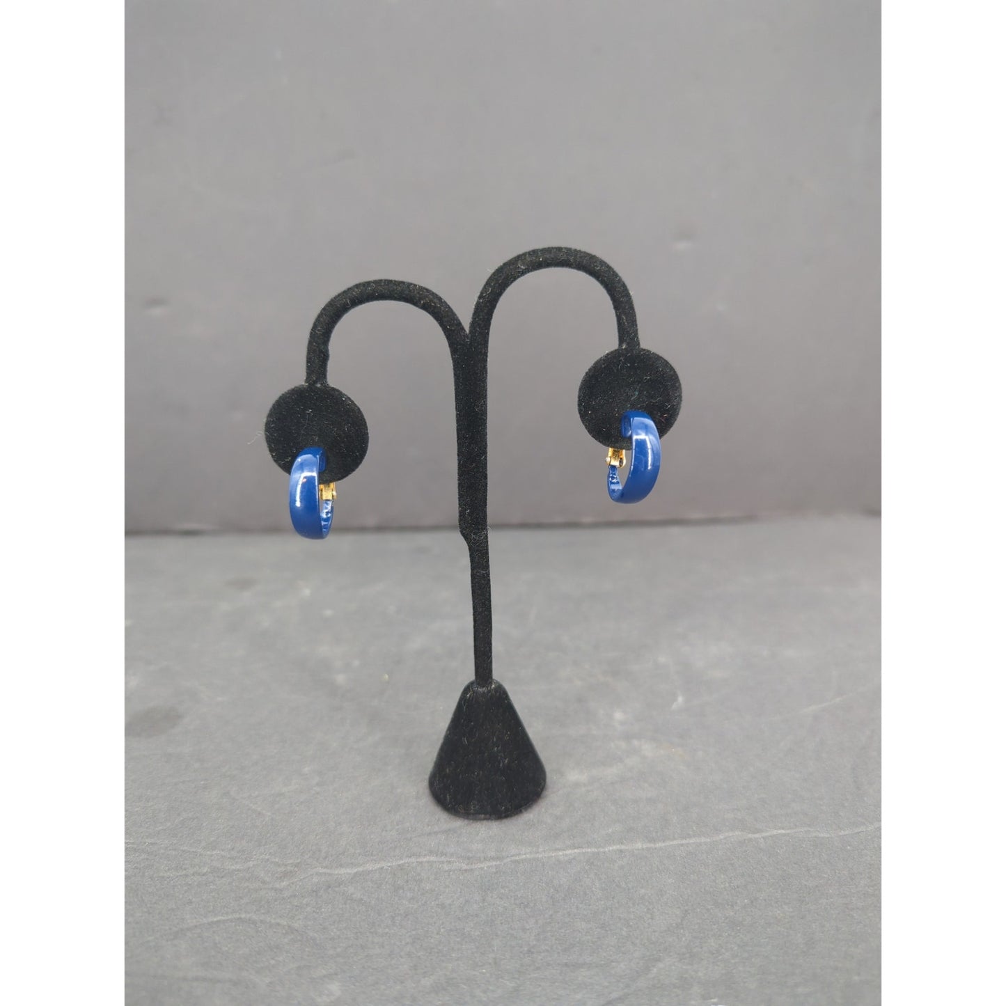 Vintage Blue Enamel Hoop Dangle Earrings Gold Tone Clip On Huggie Drop