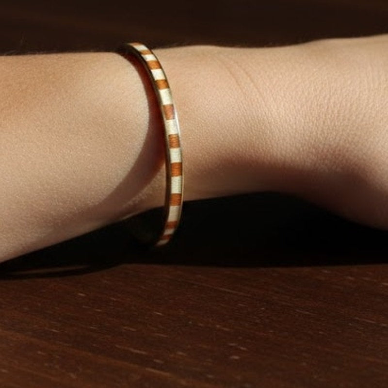 Vintage Brass & Cream Inlay Bangle Bracelet – Mid-Century Modern Minimalist