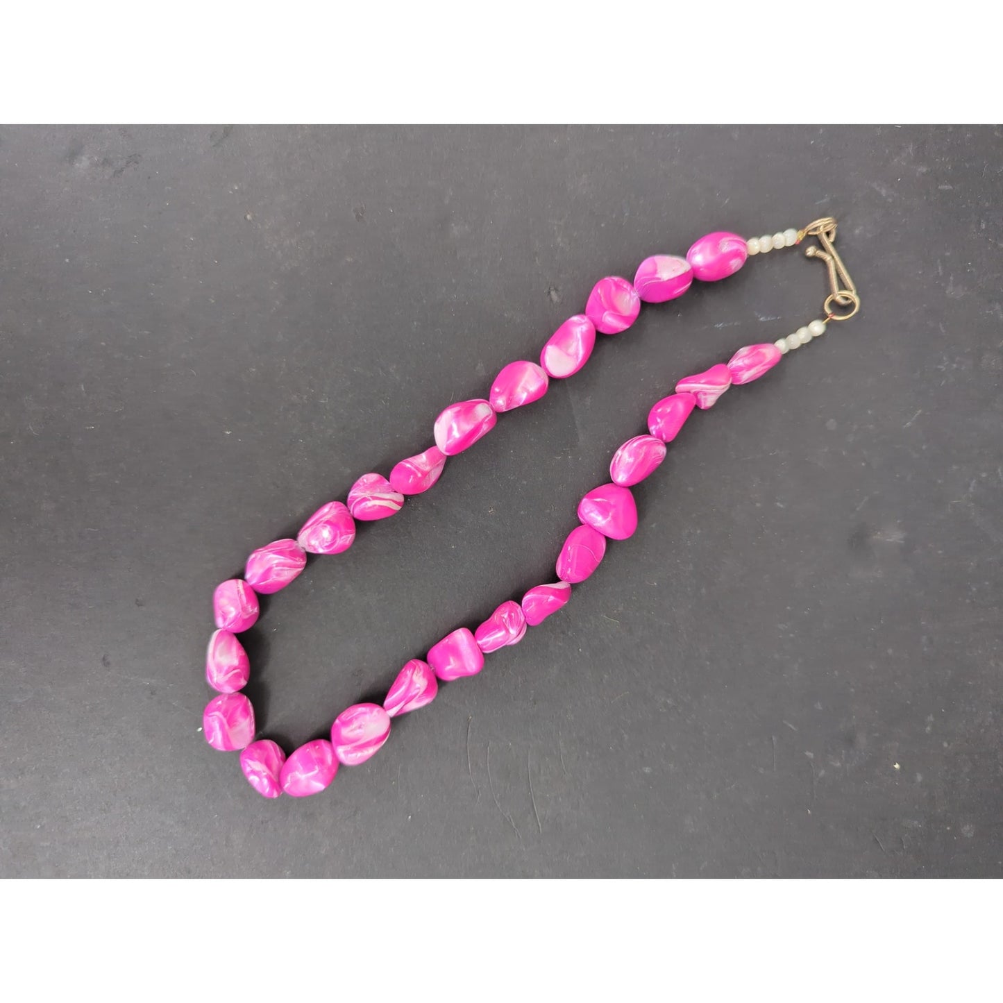 Vintage Hot Pink Mother of Pearl Shell Nugget Bead Necklace Y2K Boho Chic
