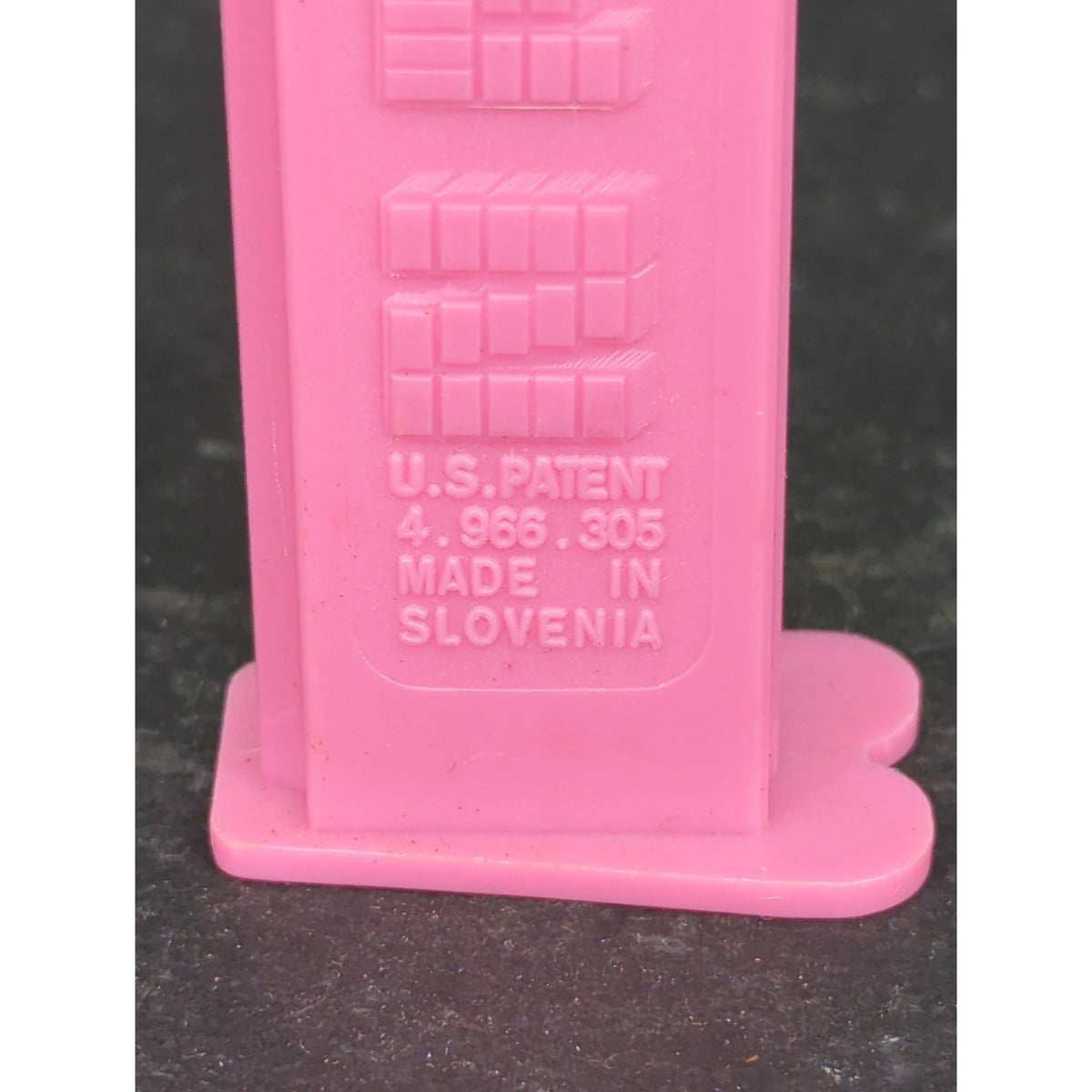 1998 Vintage Easter Bunny Pez Dispenser Pink Stem Collectible