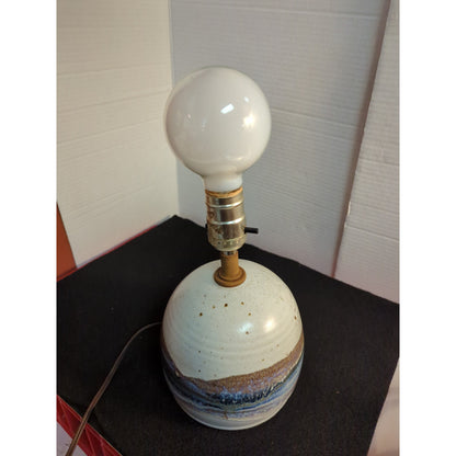 Vintage Studio Art Pottery Small Desk Side Table Single Bulb Lamp