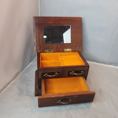Small wood jewelry box