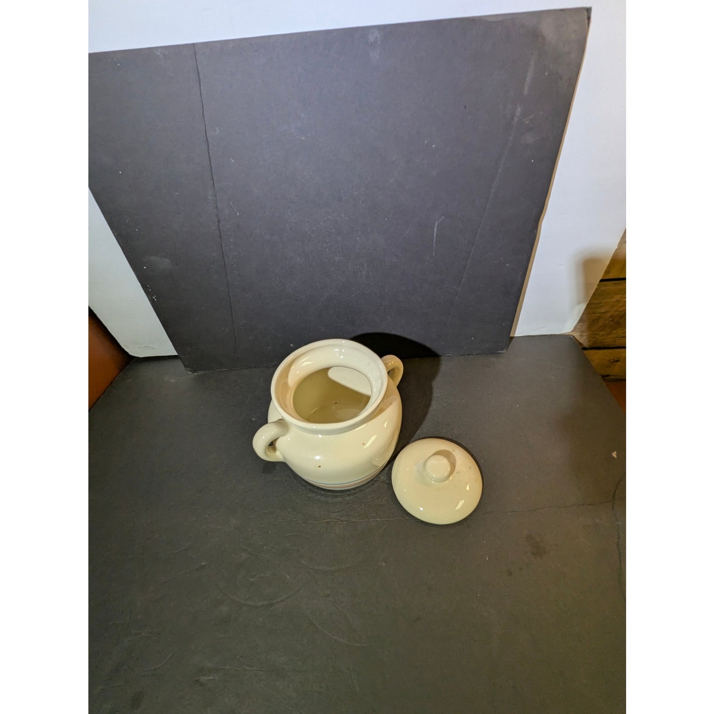 5 1/2" tall  vintage McCoy Pottery bean pot Stonecraft pink blue dinnerware