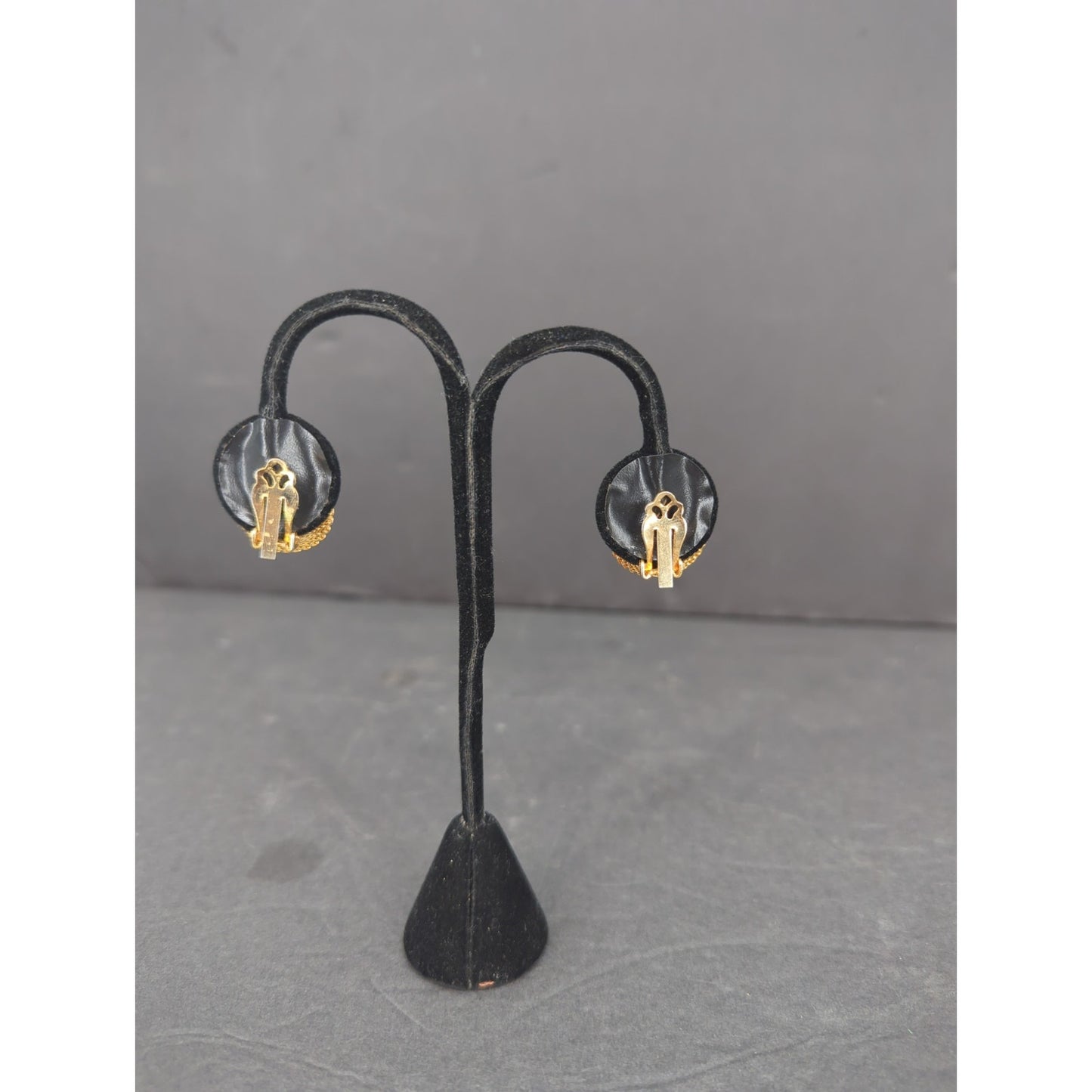 Vintage Gold Tone Cut out Chain Link Swirl Clip On Earrings Retro Modern