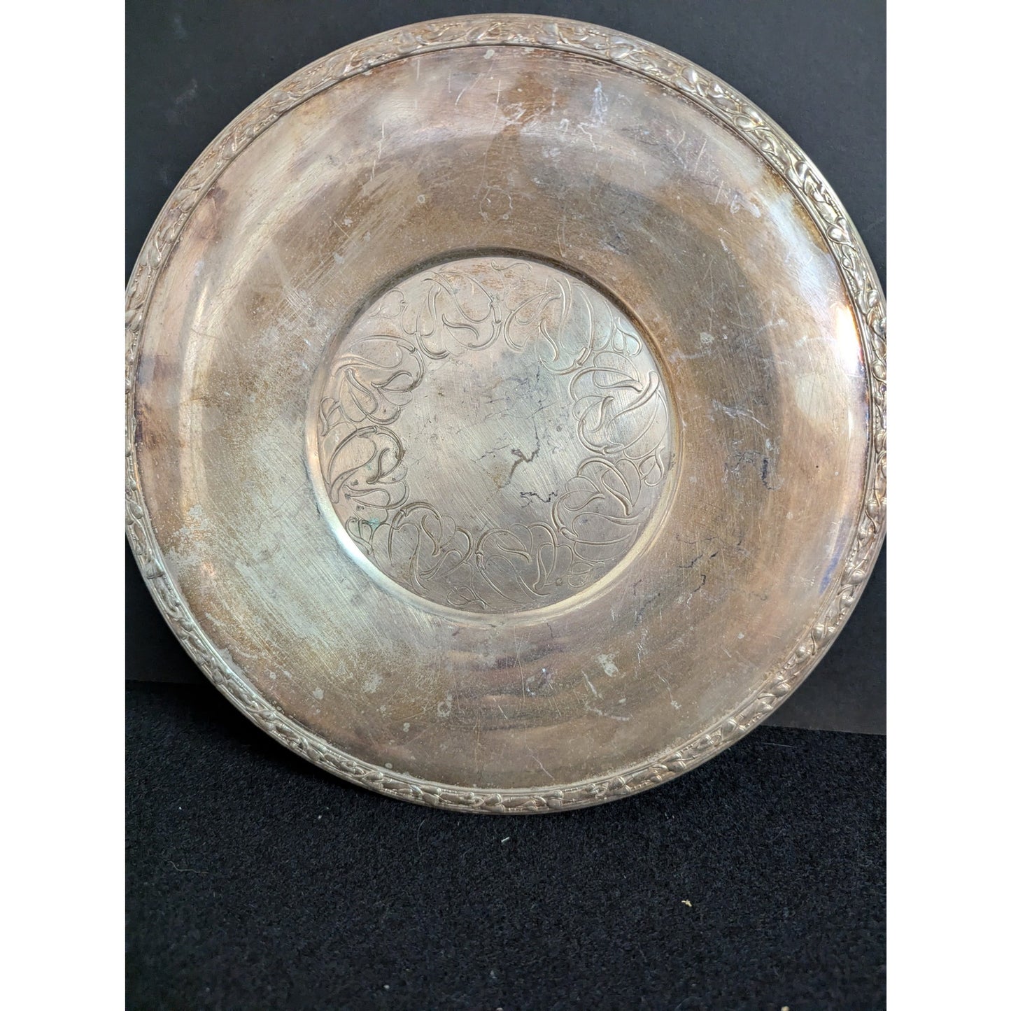 Vintage Wm. A. Rogers concave Meadowbrook Silverplate Round Platter