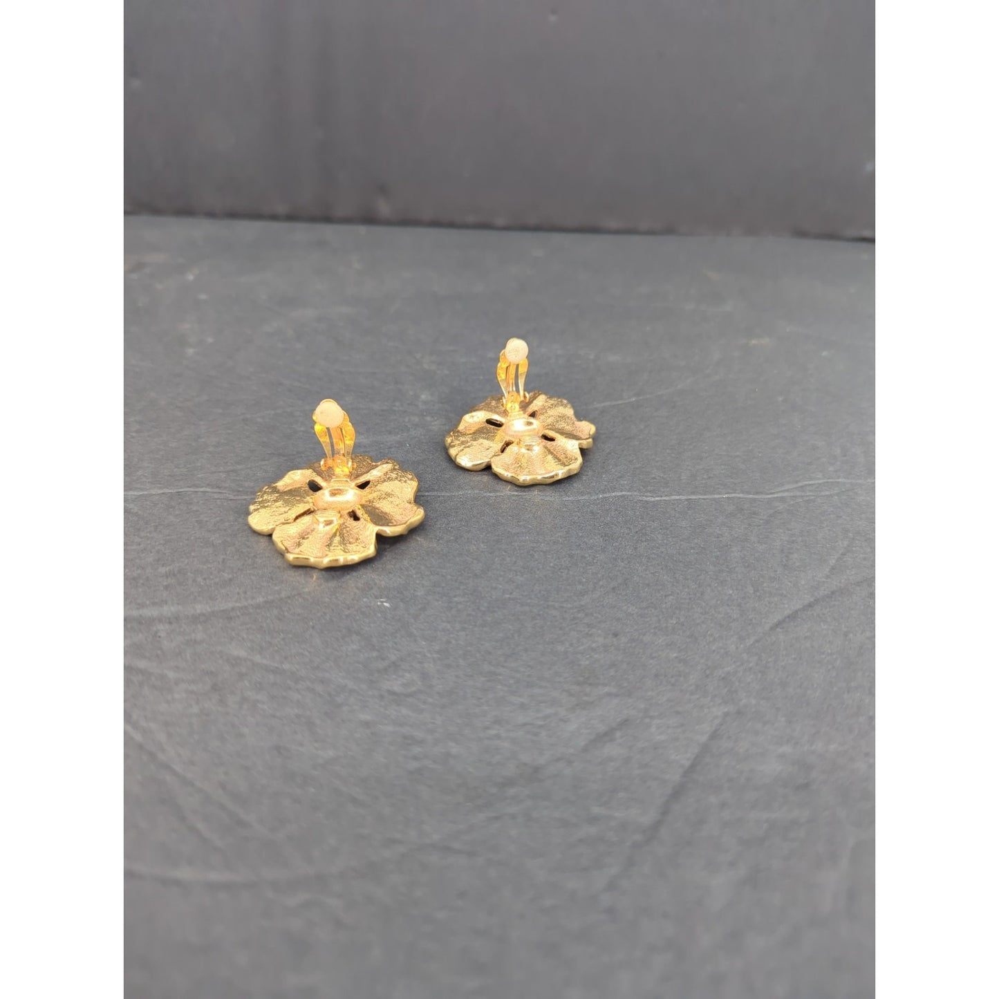 Vintage Pink Enamel Dogwood Flower Pierced Stud Earrings Retro Floral Jewelry