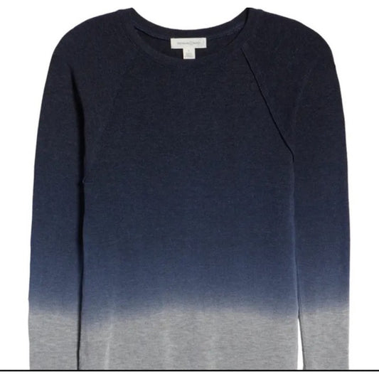 Treasure & Bond Curved Hem Tee Navy gray Ombre Size Large cozy soft long sleeve