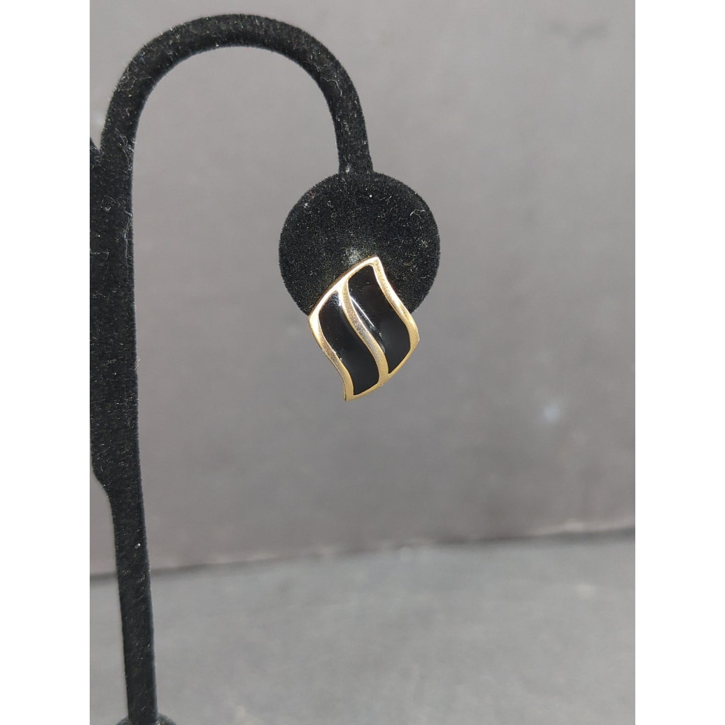 Vintage Black and Gold Tone Curved Stripe Clip On Earrings 1980s glam