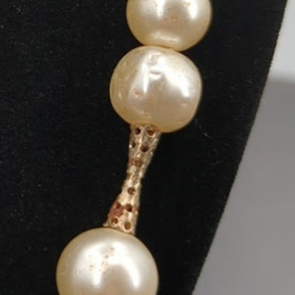 Vintage Cream Faux Pearl Graduated Station Necklace Gold-Tone 24" opera length