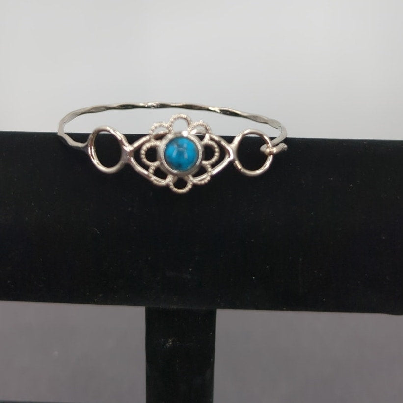 Vintage Fashion BRACELET Silver Tone faux Turquoise Center Wire flower motif