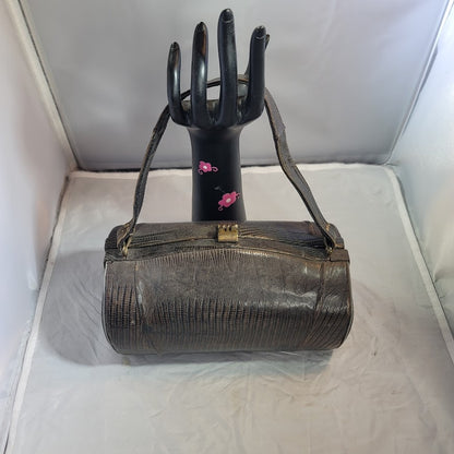 1950s Vintage Aligator Hide Hard Case Handbag purse Oval Small strap