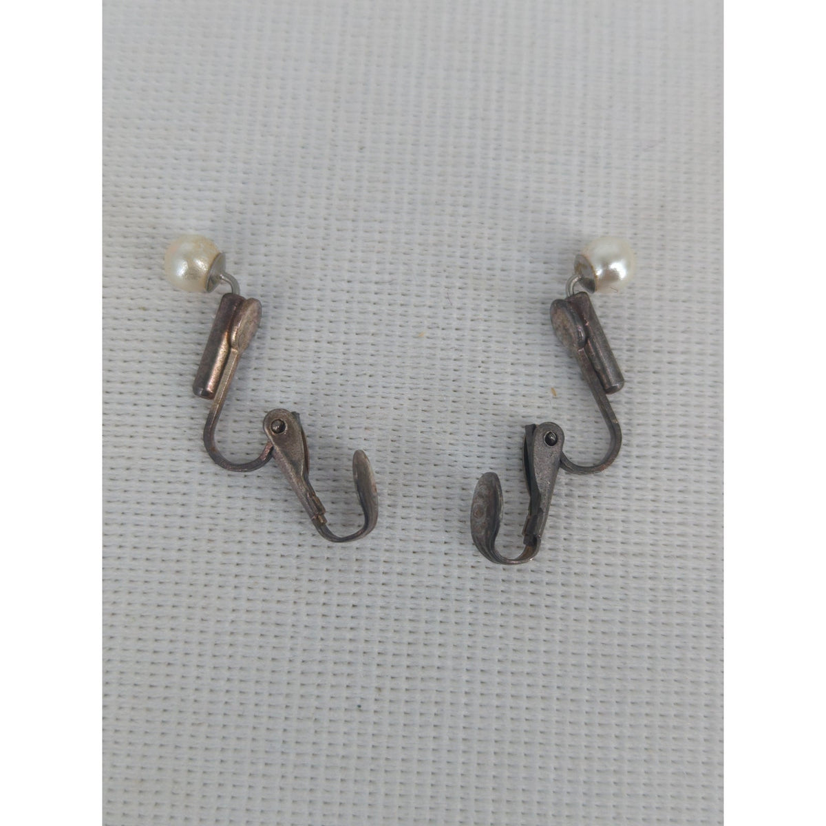 Vintage Pearl Clip-On Stud Earrings Dainty Retro Classic