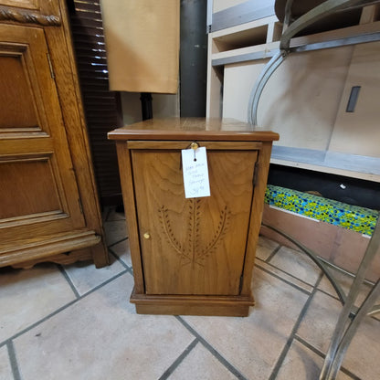 SECONDHAND SANDIES: Nightand side table double side magazine rack