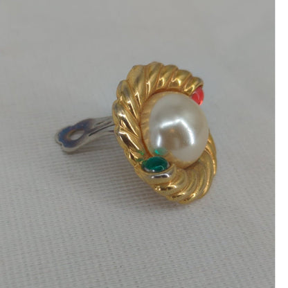 Vintage 80s Gold Twisted Knot Faux Pearl Red Green Rhinestone Clip On Earrings
