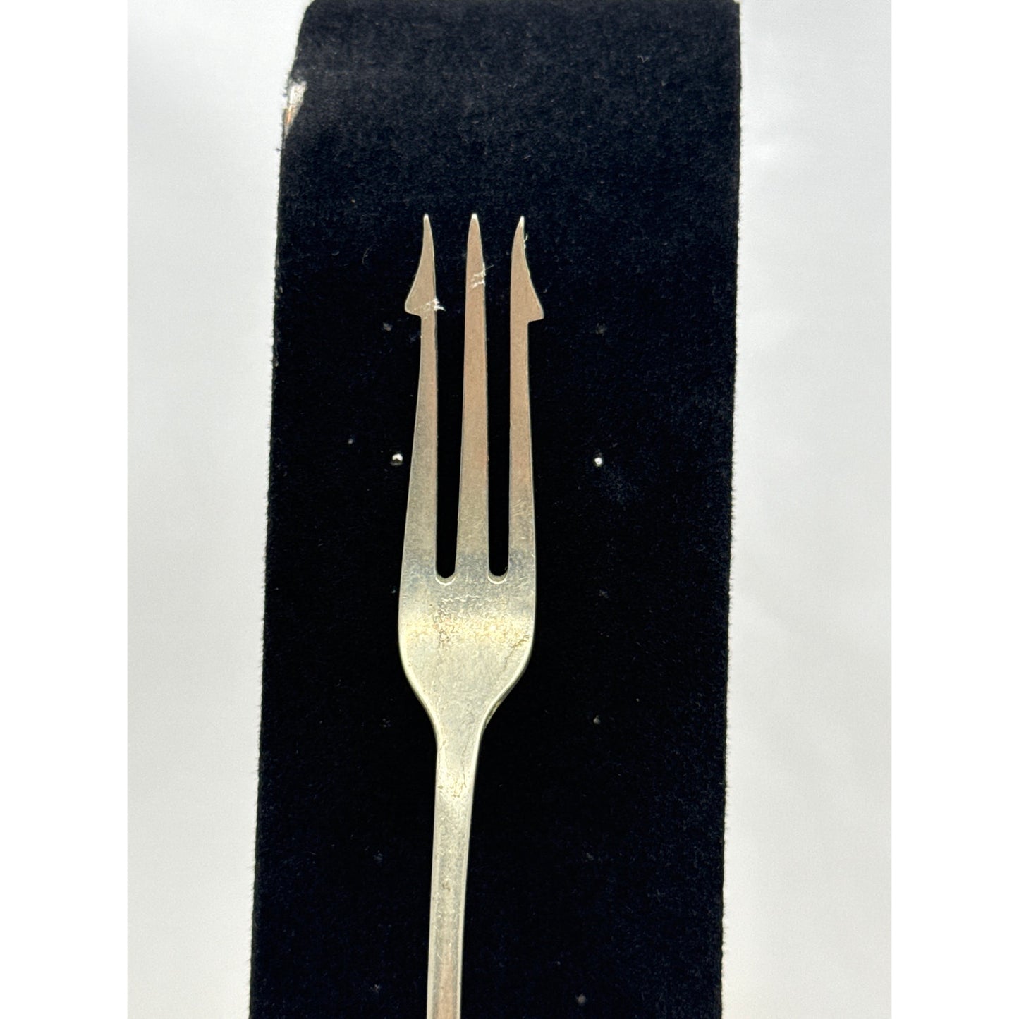 Pickle Fork Daniel and Arter Lion Passant Crown
