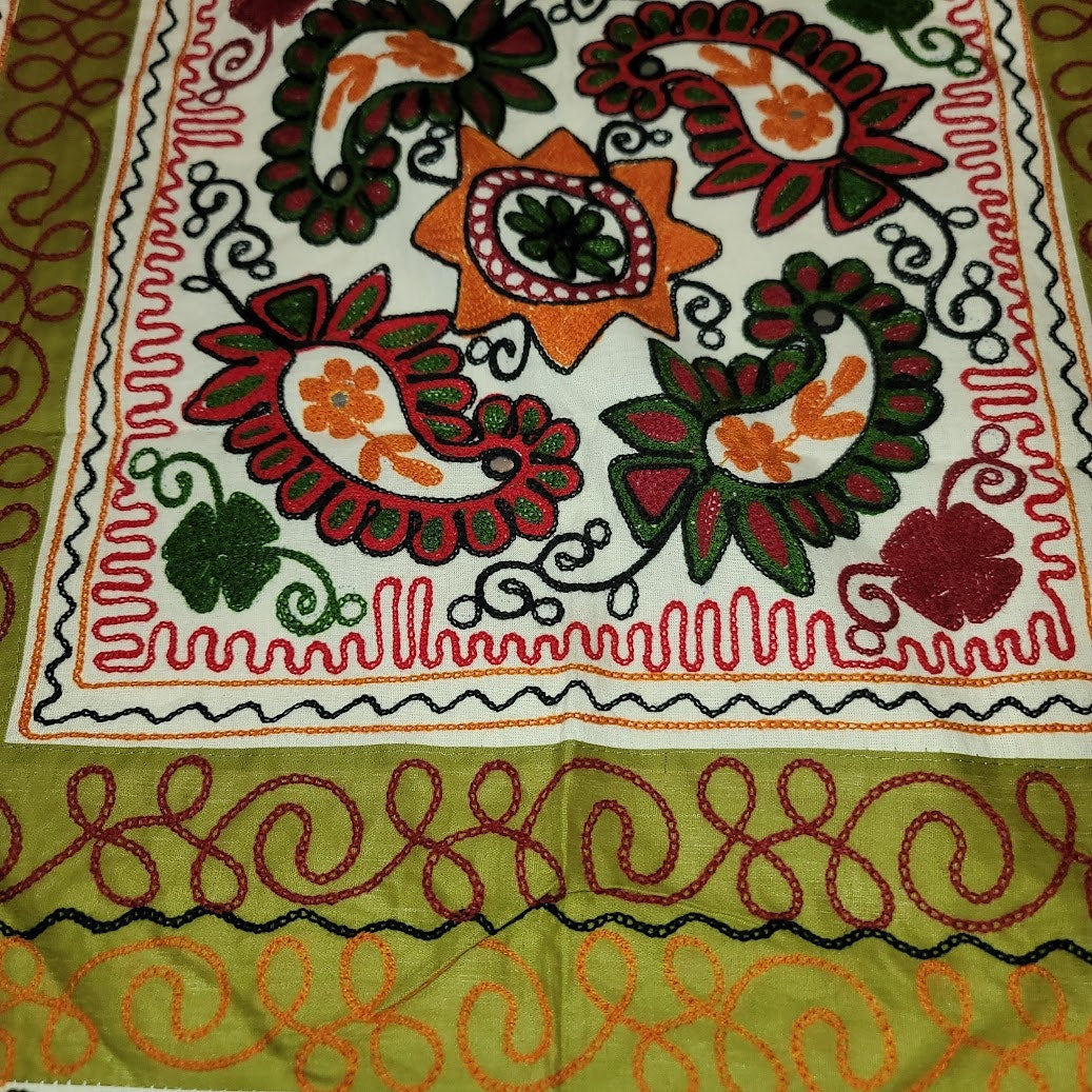 Paisley Orange Green Cream Queen/Full Embroidered coverlet blanket 2 pillow sham