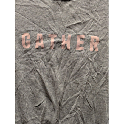 1901 NWT Gray Gather Graphic T-Shirt Small Casual Wear Short Sleeve Crew Neck
