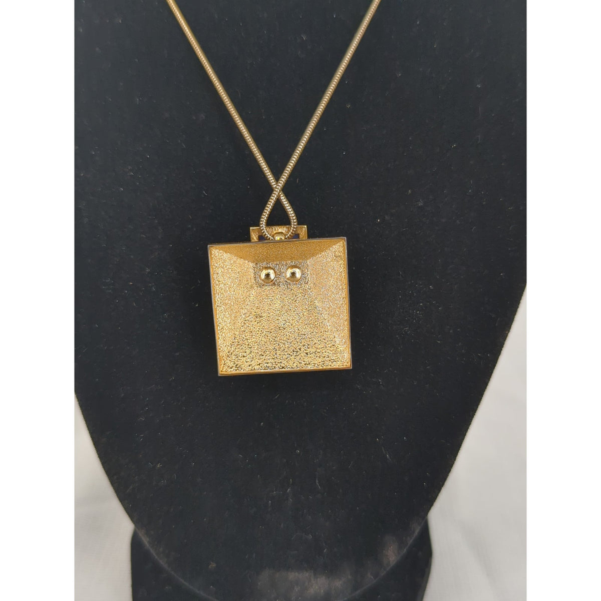 Vintage Gold Geometric Pyramid Art Deco Pendant Serpentine Necklace Blue Stone