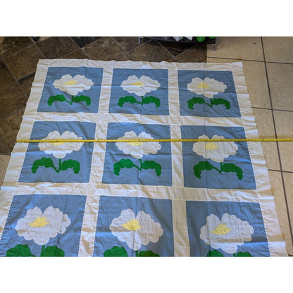 Vintage quilt top Floral 12 Block applique white yellow green blue flower 71x 94