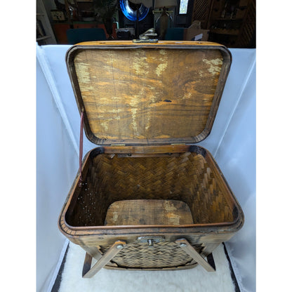 Vintage Bamboo Rattan Box Purse Top Handle Woven Sewing Basket Lunch Pail 70's